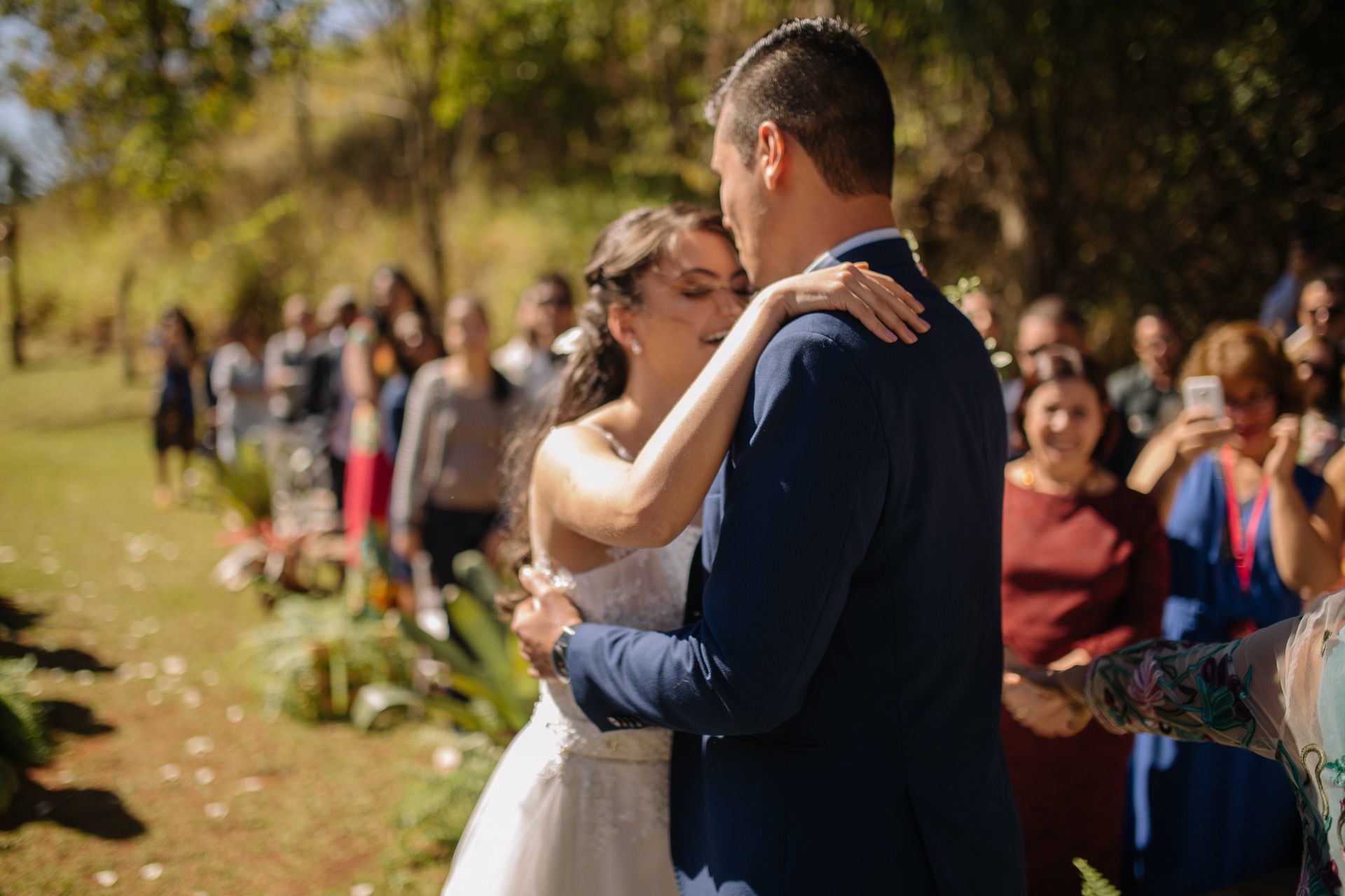 Foto Casamento na Cachoeira- Leticia + Mafran - Queda Dagua Araguari Foto Casamento na Cachoeira- Leticia + Mafran - Queda Dagua Araguari - Imagem 52