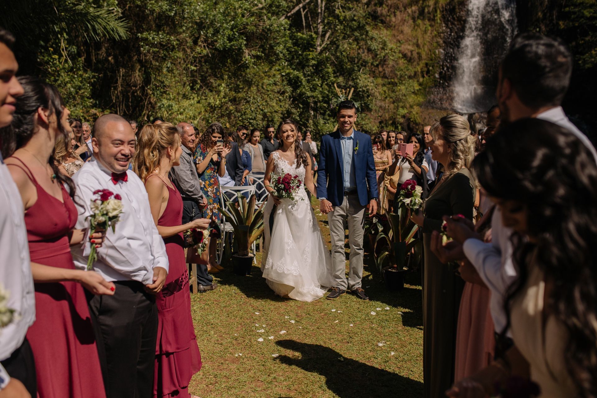 Foto Casamento na Cachoeira- Leticia + Mafran - Queda Dagua Araguari Foto Casamento na Cachoeira- Leticia + Mafran - Queda Dagua Araguari - Imagem 88