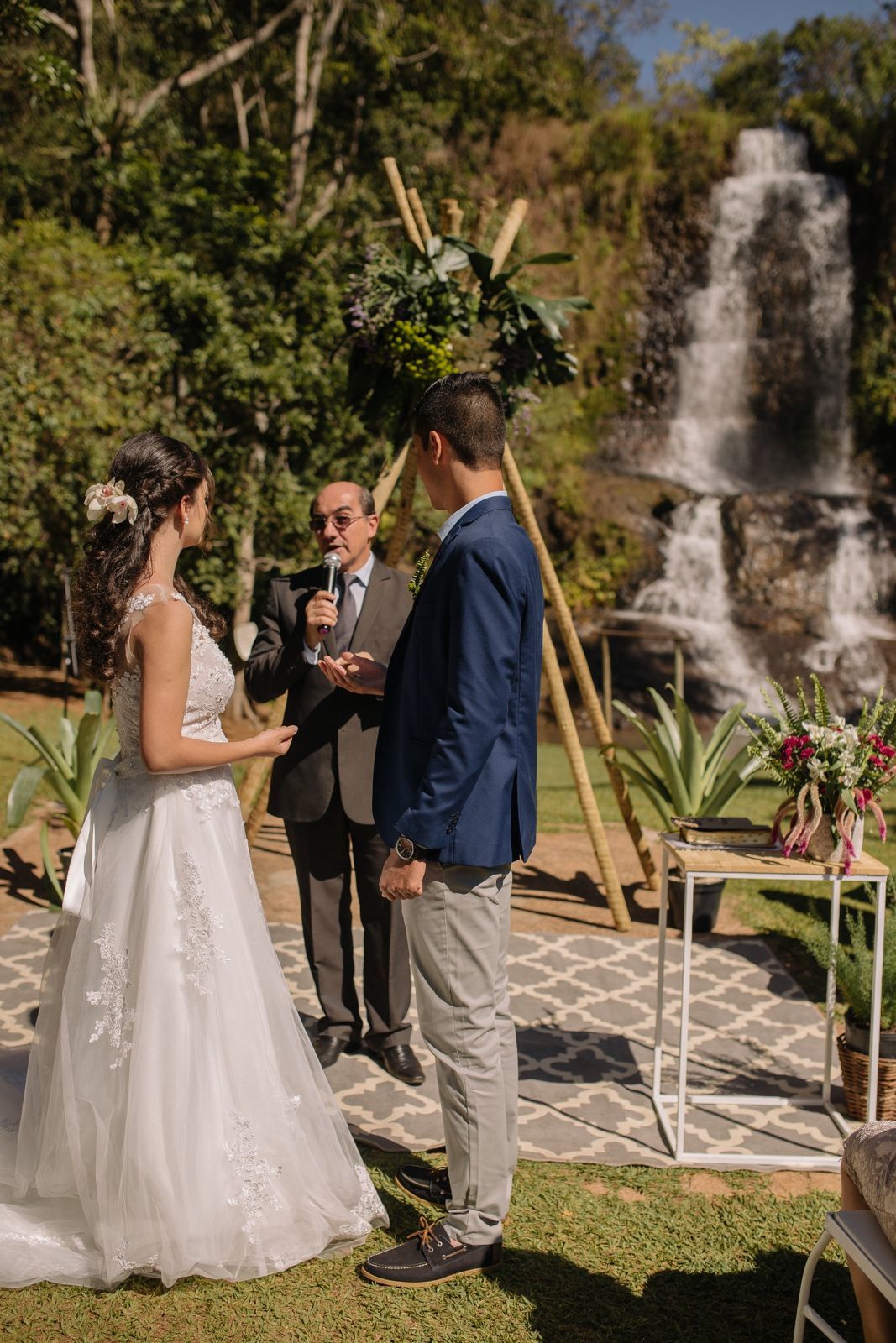 Foto Casamento na Cachoeira- Leticia + Mafran - Queda Dagua Araguari Foto Casamento na Cachoeira- Leticia + Mafran - Queda Dagua Araguari - Imagem 70