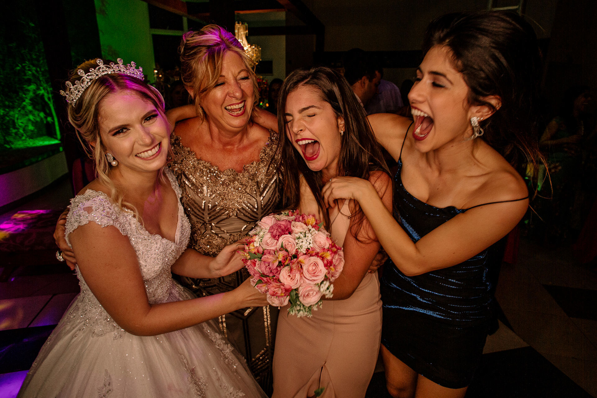 Foto Casamento na Paróquia São Judas Tadeu- Uberlândia MG Foto Casamento na Paróquia São Judas Tadeu- Uberlândia MG - Imagem 88