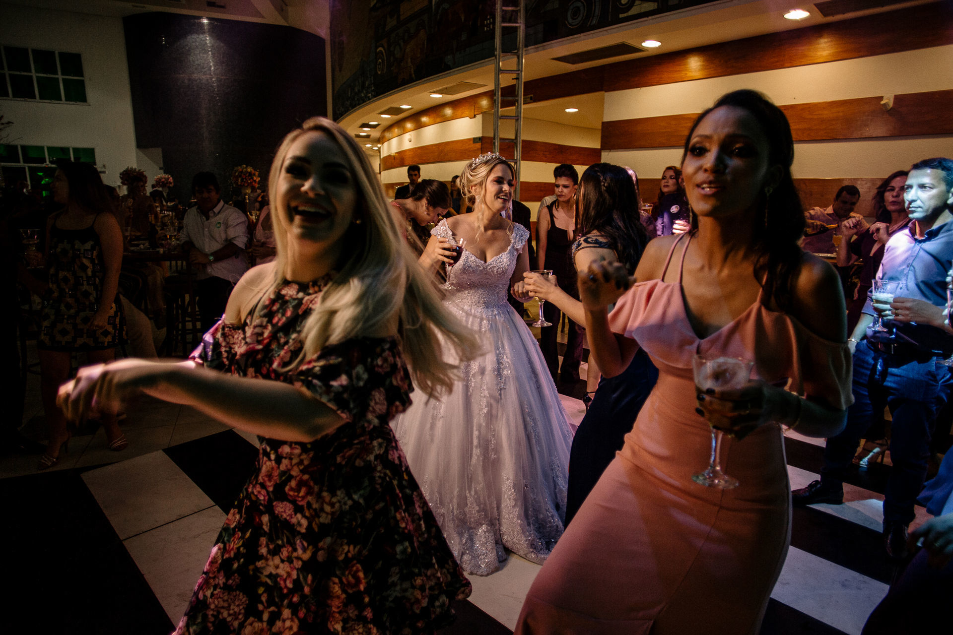 Foto Casamento na Paróquia São Judas Tadeu- Uberlândia MG Foto Casamento na Paróquia São Judas Tadeu- Uberlândia MG - Imagem 83