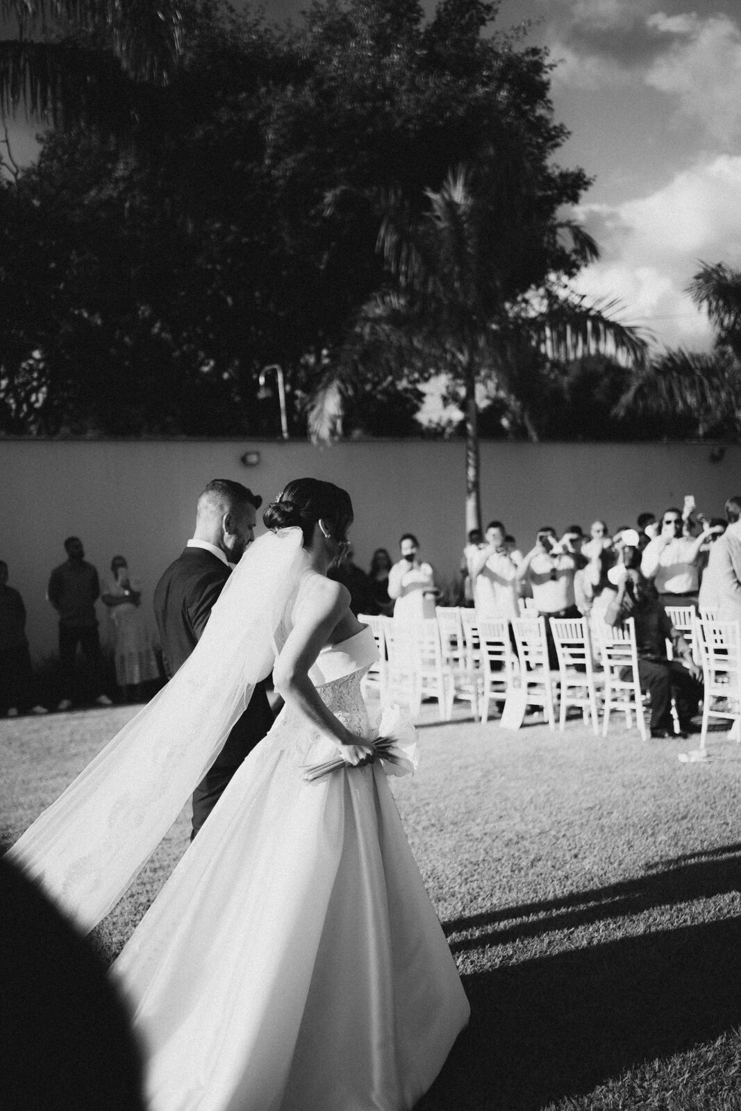 Foto Casamento na Chácara Bela Vista em Uberlândia | Jhully e Nikolas Foto Casamento na Chácara Bela Vista em Uberlândia | Jhully e Nikolas - Imagem 50