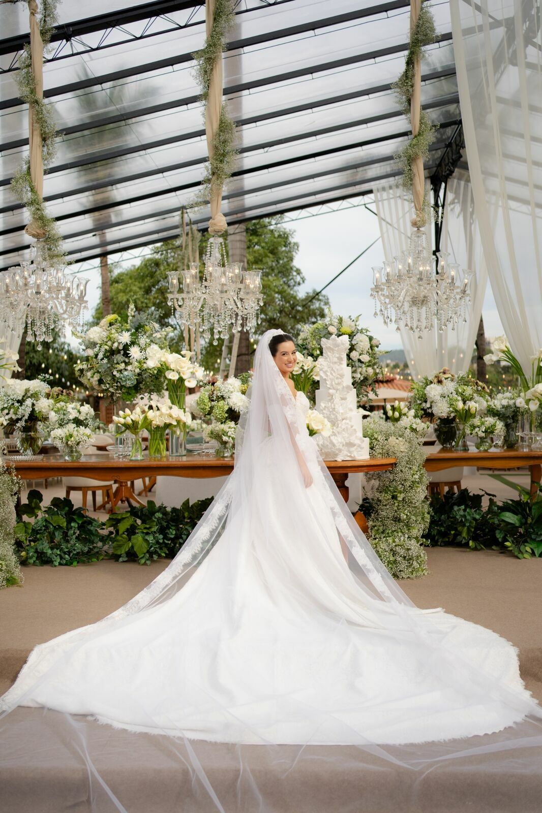 Foto Casamento na Basílica de Sacramento MG | Lisa e João Foto Casamento na Basílica de Sacramento MG | Lisa e João - Imagem 17