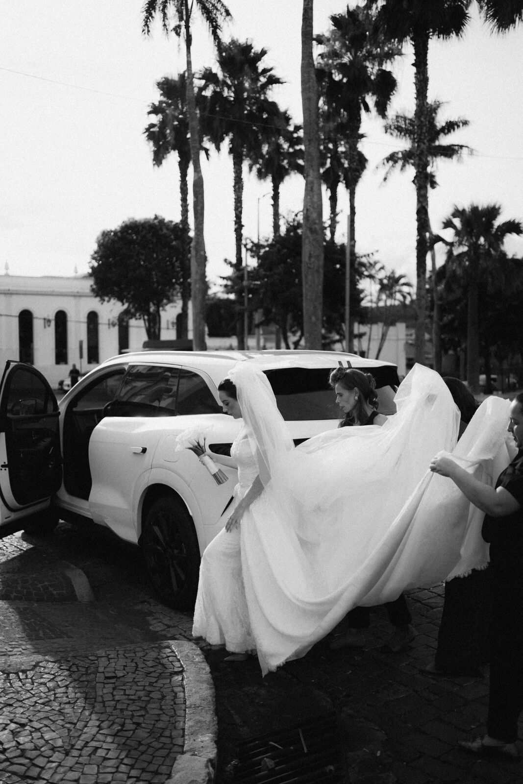 Foto Casamento na Basílica de Sacramento MG | Lisa e João Foto Casamento na Basílica de Sacramento MG | Lisa e João - Imagem 42