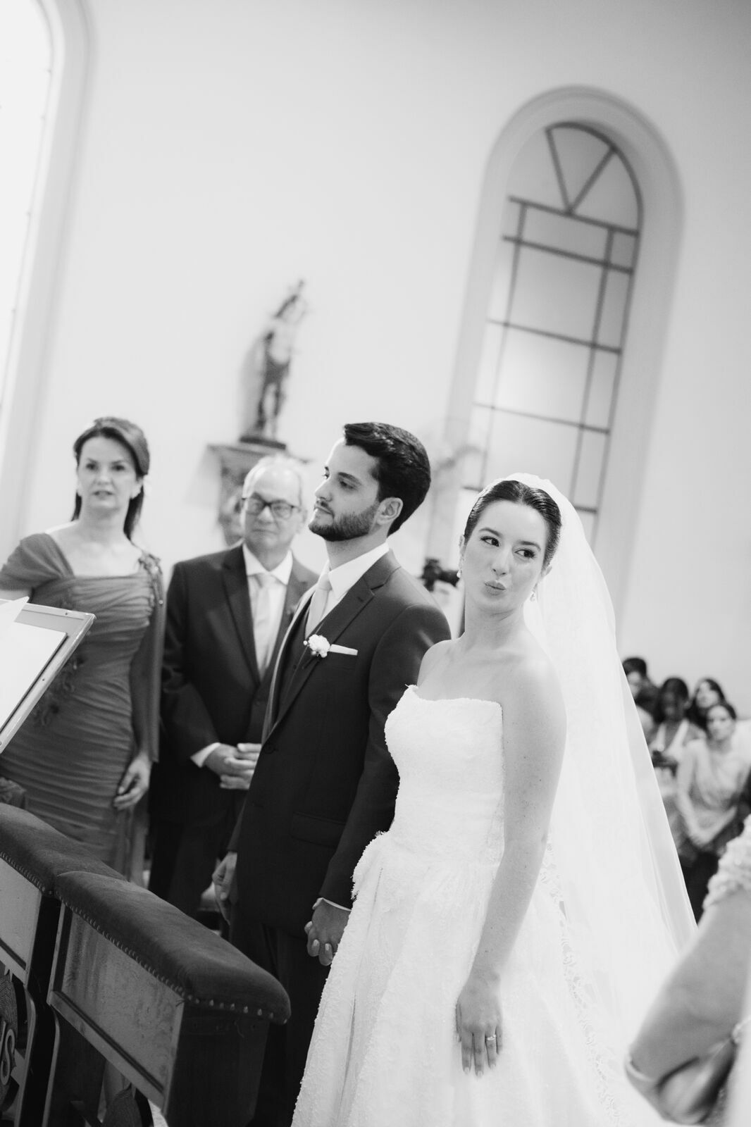 Foto Casamento na Basílica de Sacramento MG | Lisa e João Foto Casamento na Basílica de Sacramento MG | Lisa e João - Imagem 98